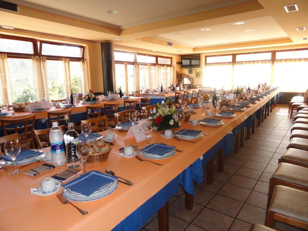 Hotel Restaurante Casa Petronila Taramundi Exterior photo